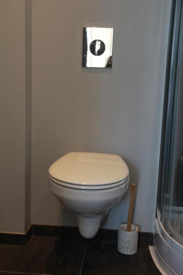 Les Palmiers - Appartement Avec Piscine Proche Plages - Wifi Et Clim Antibes Esterno foto